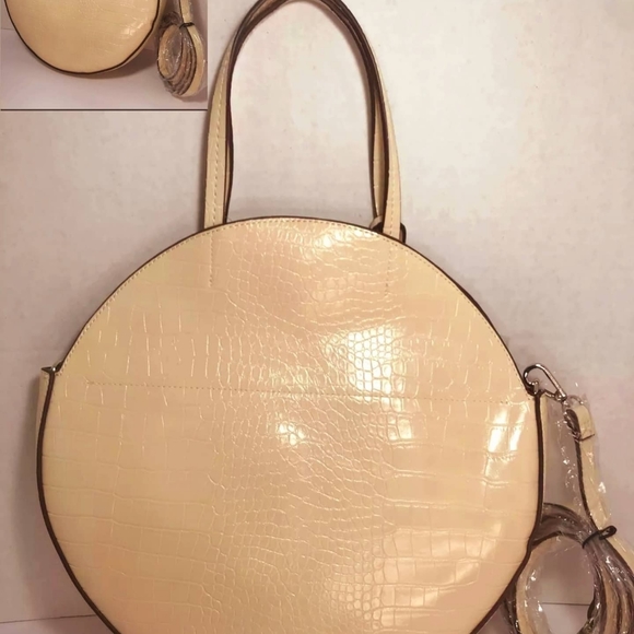 Collection 18 - Picture 5 of 6